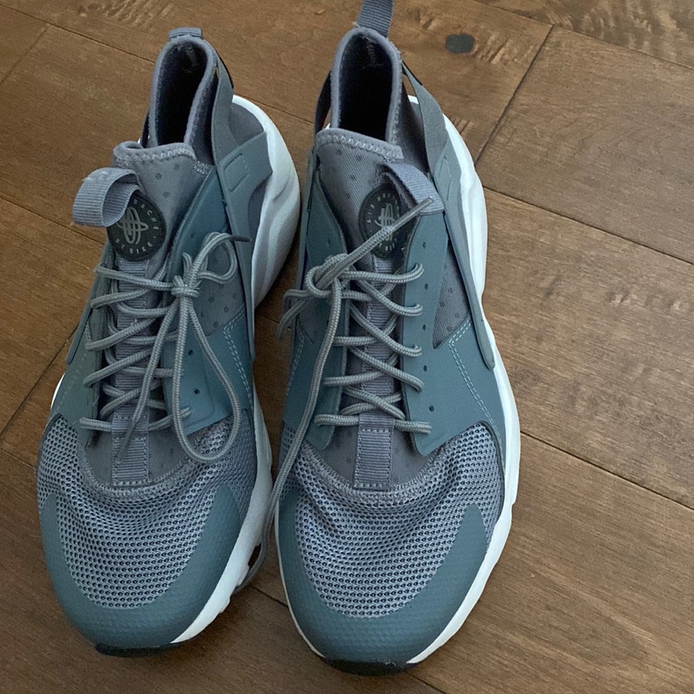 Nike Hurache Mens size 10